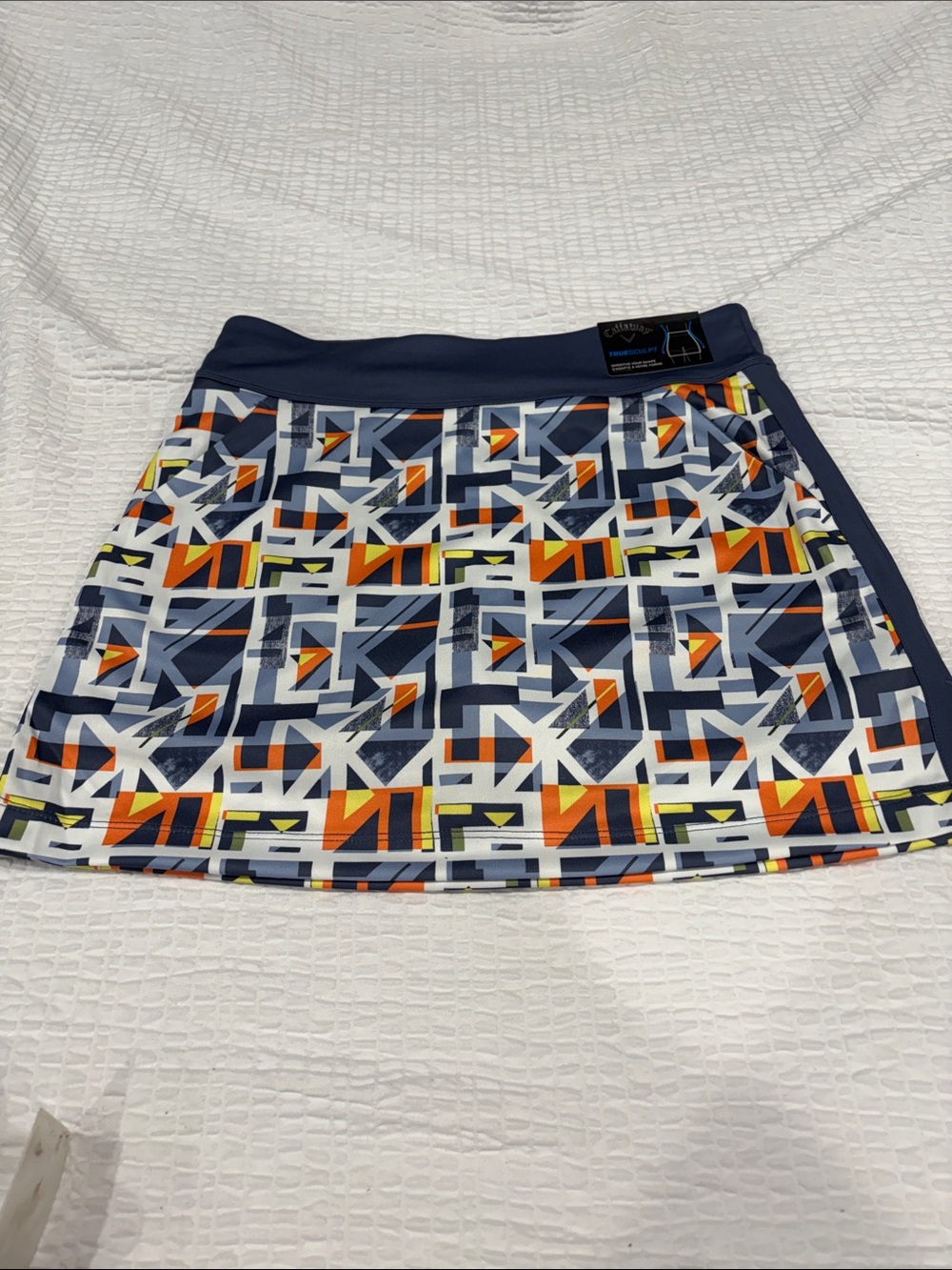 Callaway Geometric Print Trusculpt Golf  Skort in Navy, Orange, White
Size S NWT